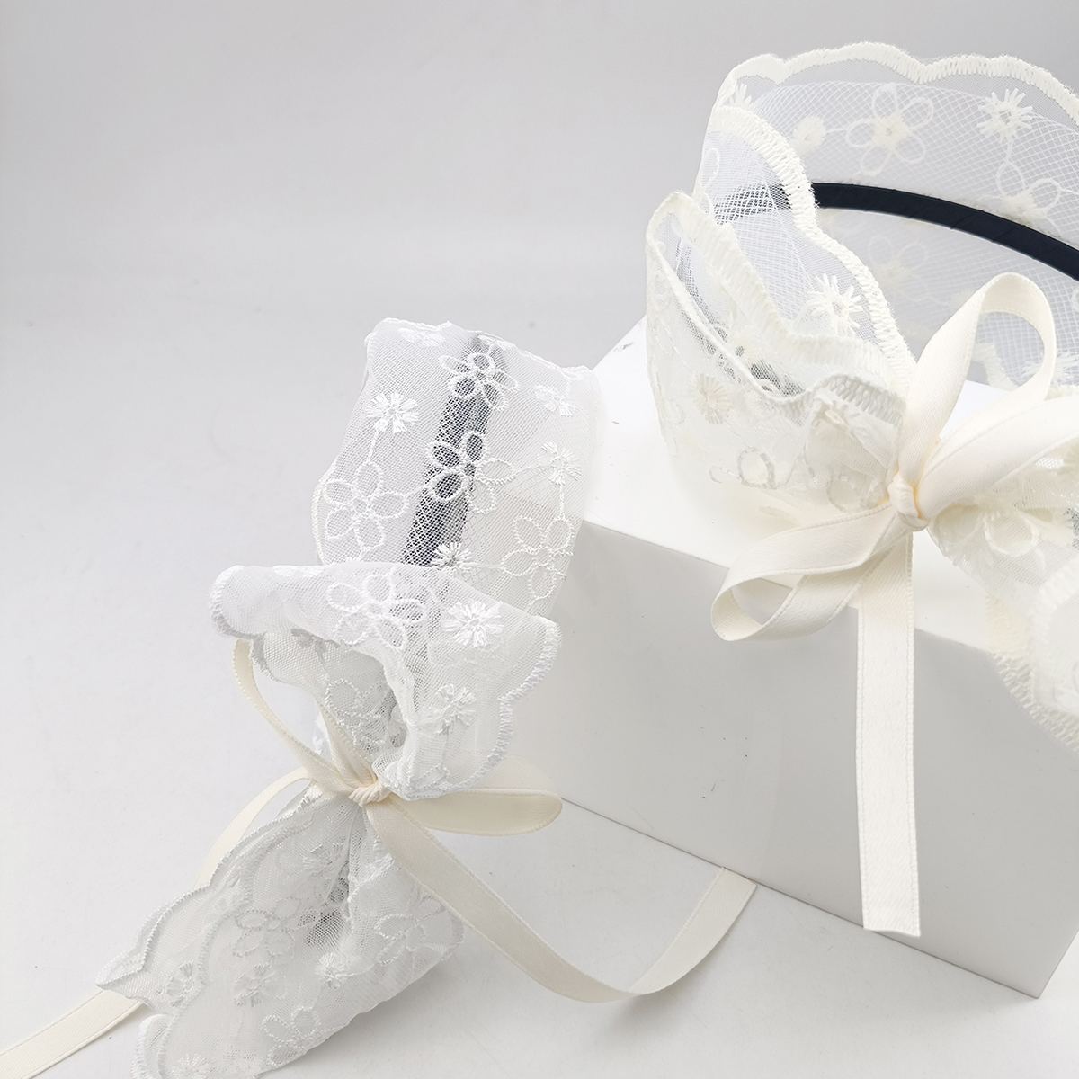 뉴 빈티지 파스토럴 레이스 헤어밴드 화이트 레이스 리본 - Lace Ribbon Trim 리뷰 및 가격