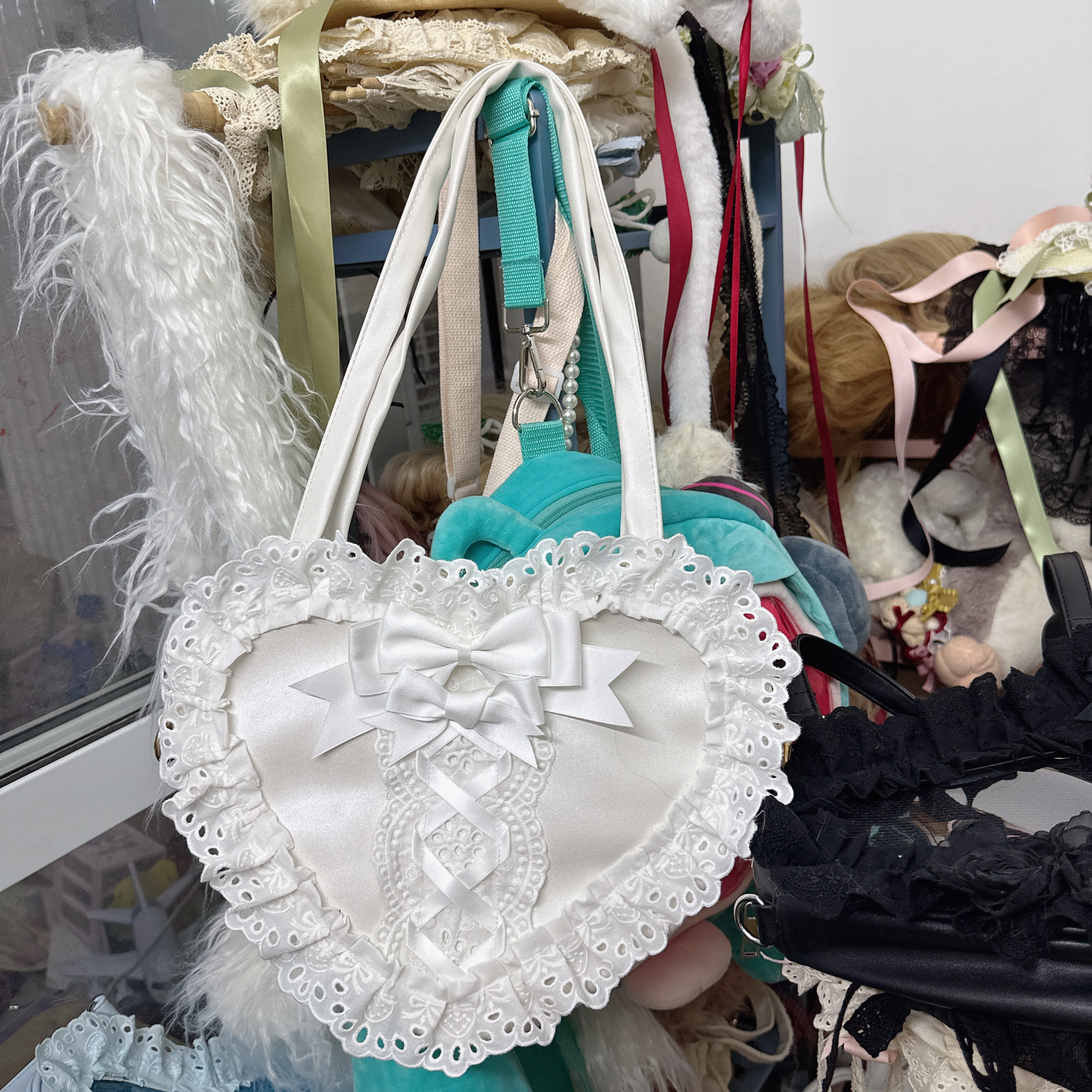일본 데일리 아웃 데이트 로리타 요소 하트 모양의 여성 - Lace Ribbon Trim 리뷰 및 가격