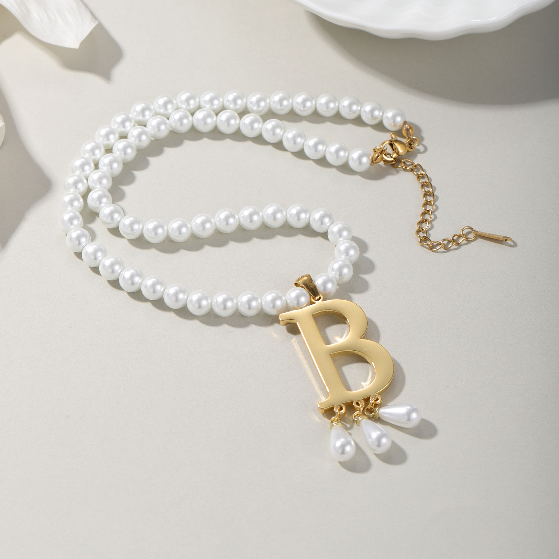 맞춤형 초기 펜던트 럭셔리 쥬얼리 진주 목걸이 맞춤형  - Pearl Trim Chain 리뷰 및 가격